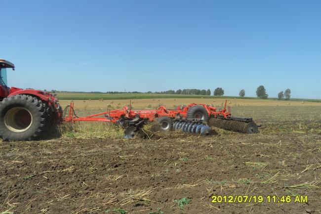 RAZOL ZENITH RXH nehéztárcsa 7,5m Versatile traktorral talaj 