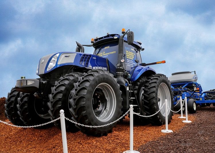 T8 NHDrive ™ autonóm üzemre képes, vezetőfülkés traktor (New Holland)