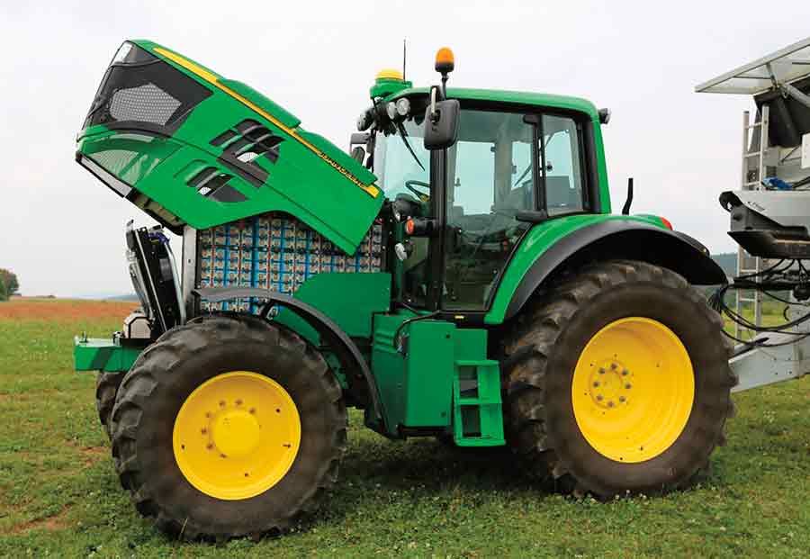 Nagyteljesítményű elektromos traktor (John Deere)