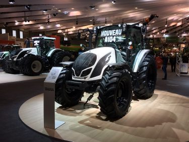 Machine of the year 2017- Valtra A4