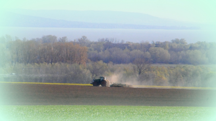 talajművelés traktor