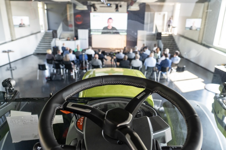 AXIÁL-NEXT: új márkával gyorsítják a digitális átállást