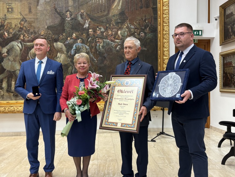 Díszpolgári címet kapott a 77 éves juhászmester