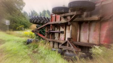 traktor pótkocsi baleset