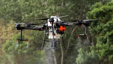 Drónos kijuttatás Coragen 20 SC rovarölő szer