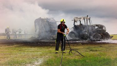 traktor bálázógép tűz