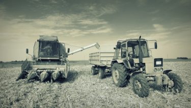 korszerűtlen mezőgépek kombájn traktor
