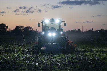 M7004 Autonomous_1 Kubota traktor