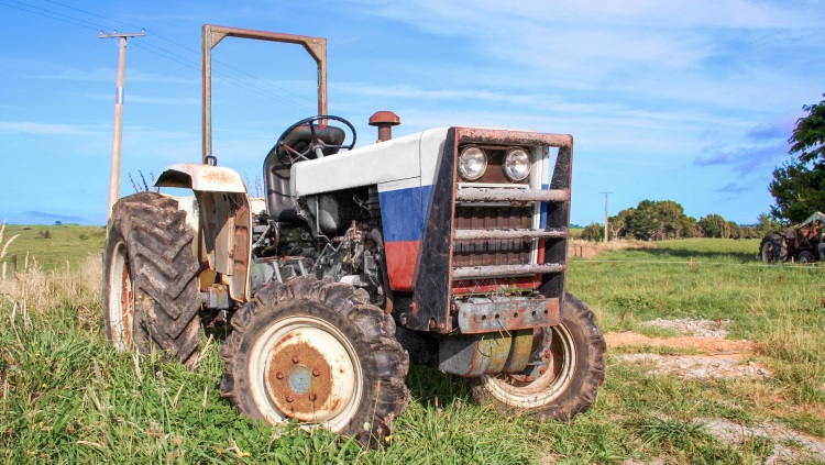 Kiöregedett traktor az orosz mezőgazdaságban (fotó: Shutterstock)