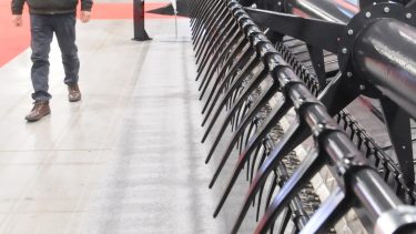 mezőgép gazda vásárló