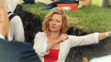 Hupuczi Júlia egyetemi docens talajszelvény-elemzéses előadása (fotó: a szerző archív felvétele)