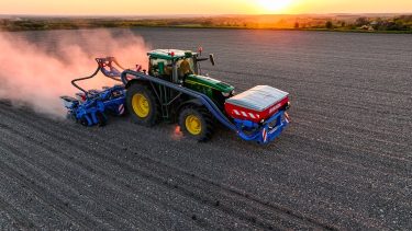 Monosem TFC2 + fronttartály