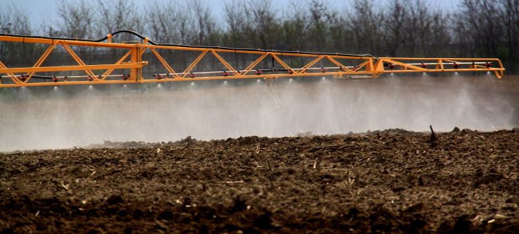 permetezés növényvédelmi beavatkozás szórókeret