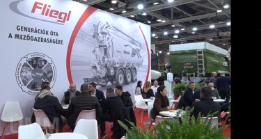 a Fliegl-stand az Agromash-on