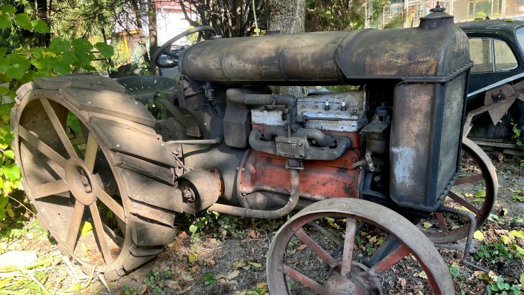 traktor mezőgazdasági vontató veterán jármű Fordson