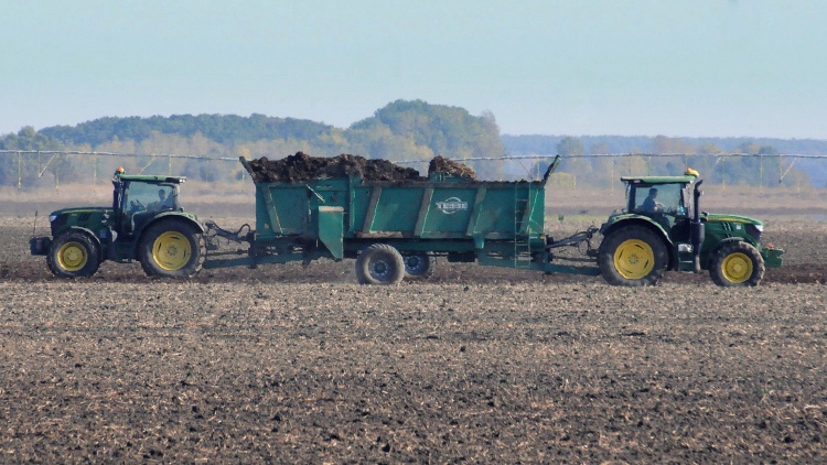 Végre traktor lesz a traktor, mit hoz még az új KRESZ?