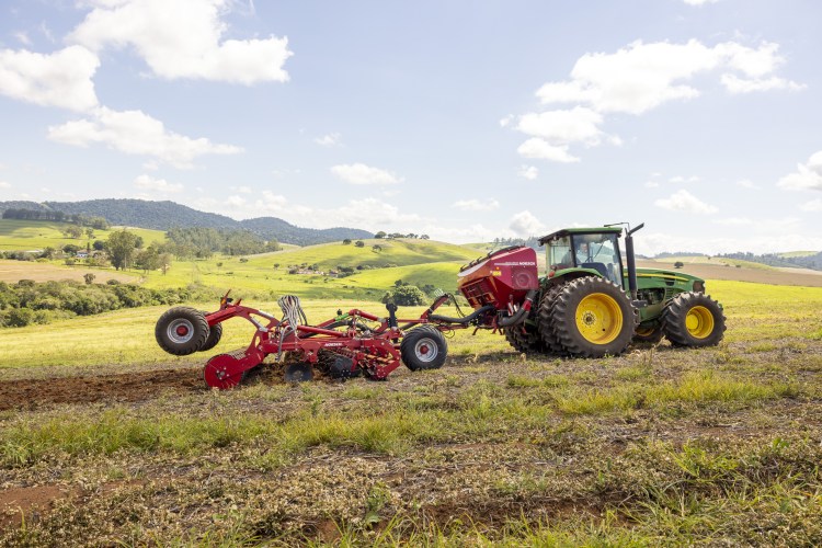 Joker 7 RT Partner HT – magágykészítés és tápanyag-kijuttatás egy menetben