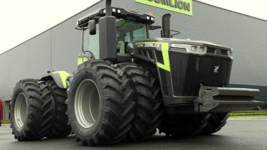 A Zoomlion DX7004 1200 lóerős rendszerteljesítményével a nagyteljesítményű traktorok új kategóriáját képviseli (Fotó: zoomlion.com)