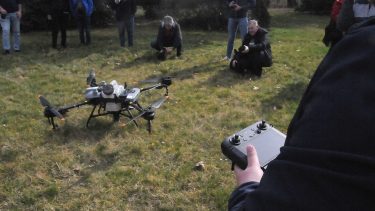 drón drónkezelő érdeklődők mezőgazdasági drónhasználat