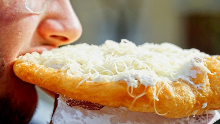 arc száj lángos harapás élelmiszer