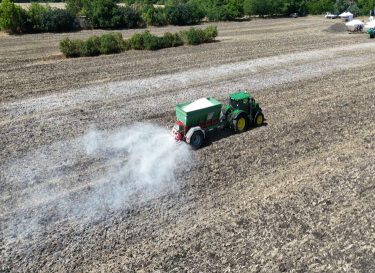 szántóföld traktor meszezés talajjavítás aszályvédelem